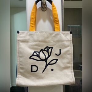 Draper James Canvas Tote Bag perfect for summer guc